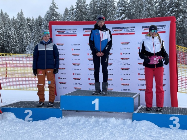Siegerehrung U15w Freistilsprint 2M
